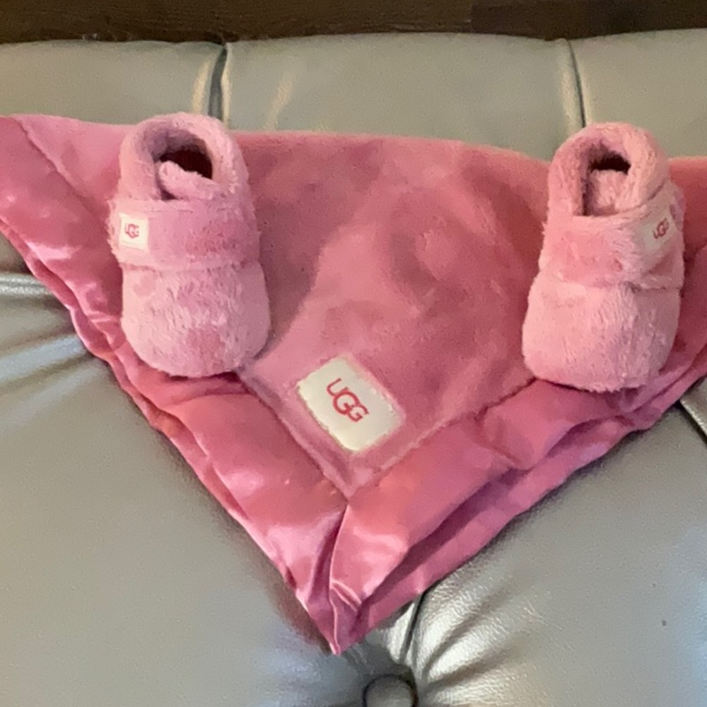 Newborn booties